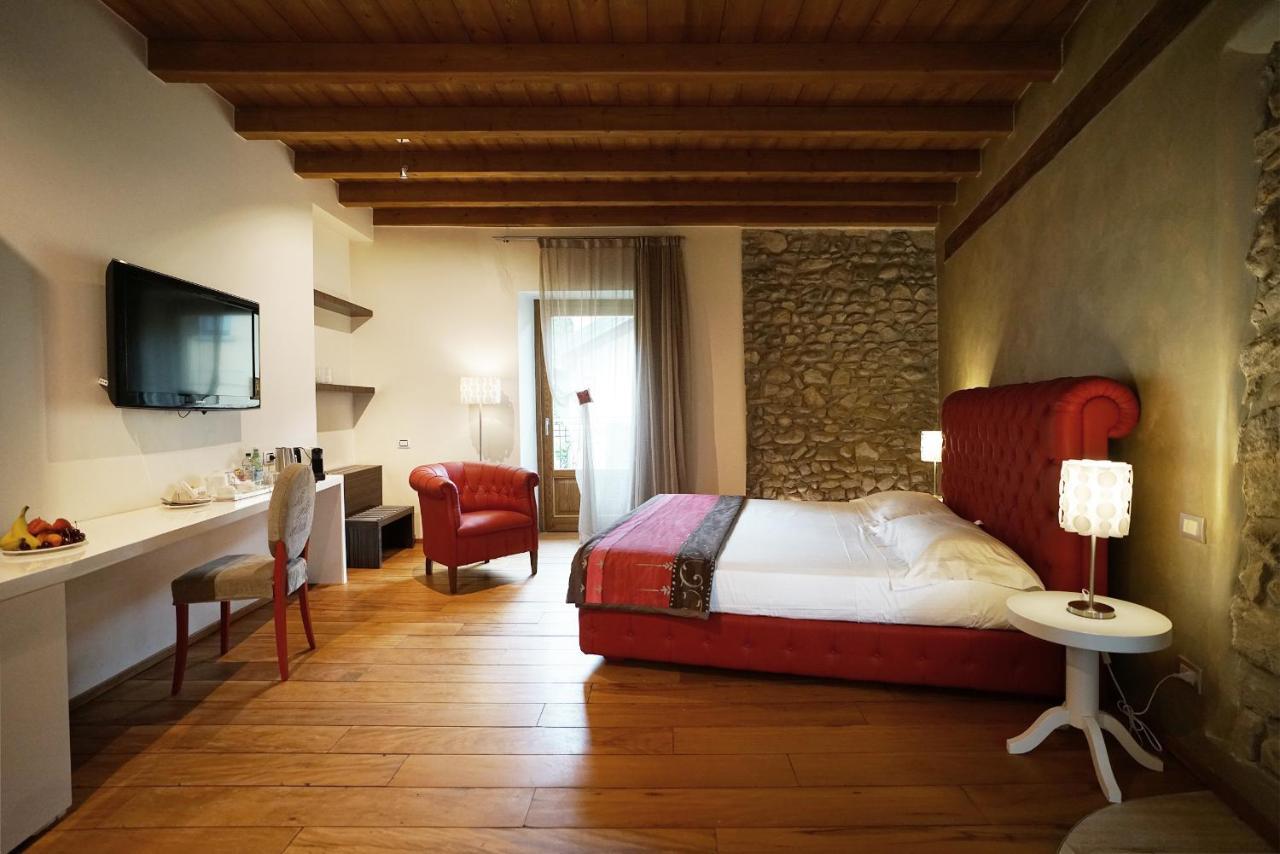 Il Portico - 1711 Luxury Guest House Arlate Exterior photo