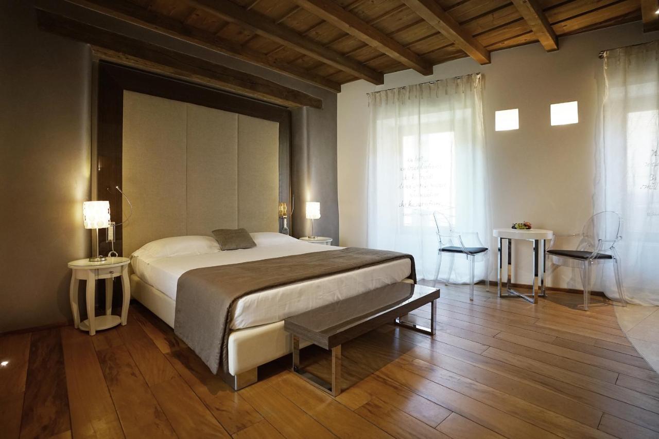 Il Portico - 1711 Luxury Guest House Arlate Exterior photo